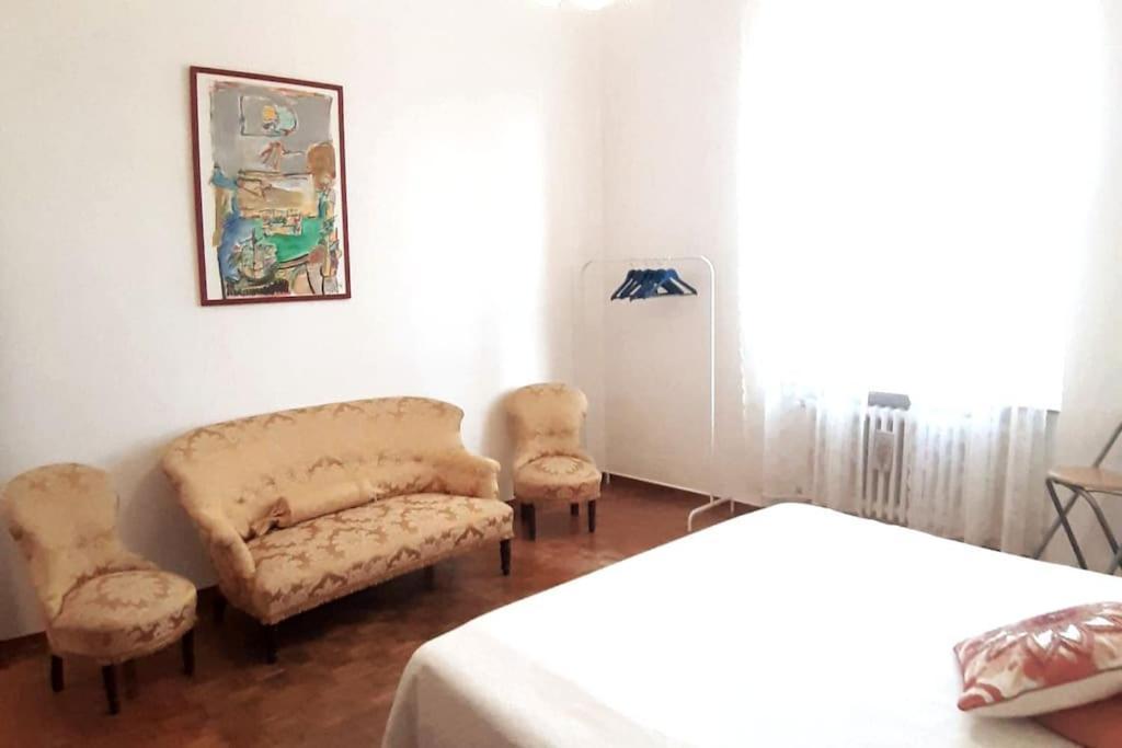 ליבורנו Gabry'S Home Three-Bedroom Big Apartment Near City Center & Train Station To Pisa And Florence & Ferries To Sardegna Corsica מראה חיצוני תמונה