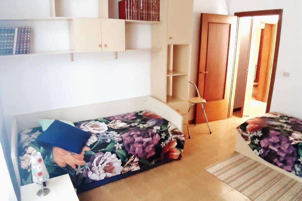 ליבורנו Gabry'S Home Three-Bedroom Big Apartment Near City Center & Train Station To Pisa And Florence & Ferries To Sardegna Corsica מראה חיצוני תמונה